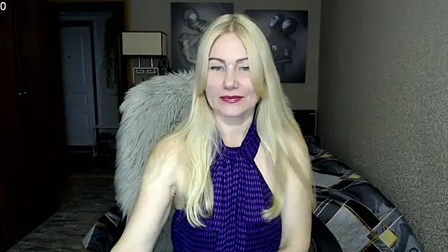 Snapshot of _Mire11a69 chatting on 10.18.25  Mire11a69 online show from 10.18.25