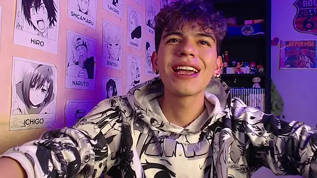 Snapshot of Mickey_Magic chatting on 01.16.25 Mickey Magic online show from 01.16.25