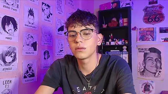 Snapshot of Mickey_Magic chatting on 01.30.25 Mickey Magic online show from 01.30.25