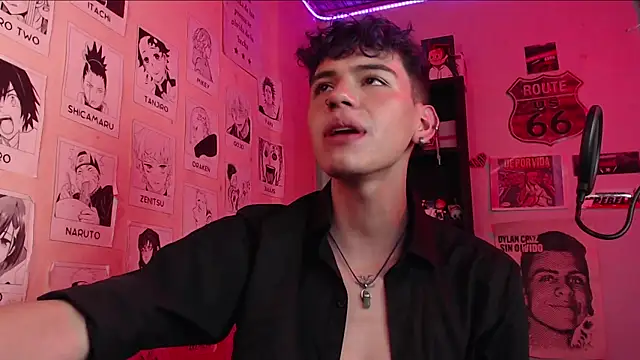 Snapshot of Mickey_Magic chatting on 02.03.25 Mickey Magic online show from 02.03.25