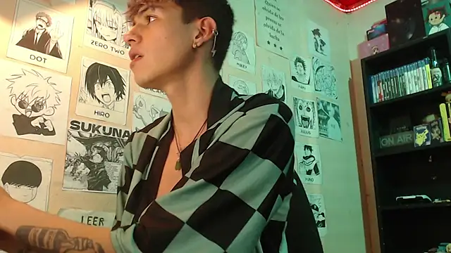 Snapshot of Mickey_Magic chatting on 02.27.25 Mickey Magic online show from 02.27.25