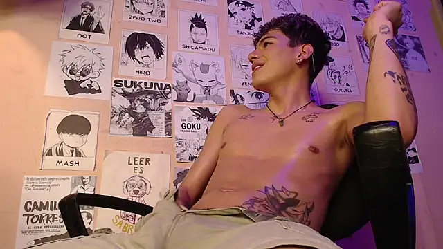 Snapshot of Mickey_Magic chatting on 03.02.25 Mickey Magic online show from 03.02.25