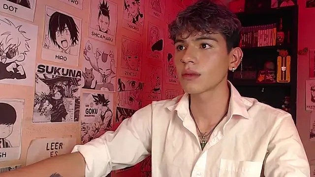 Snapshot of Mickey_Magic chatting on 03.04.25 Mickey Magic online show from 03.04.25