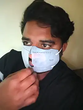 Snapshot of Raziv_komal143 chatting on 01.19.25 Raziv komal143 online show from 01.19.25