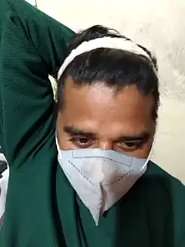 Snapshot of Raziv_komal143 chatting on 02.01.25 Raziv komal143 online show from 02.01.25