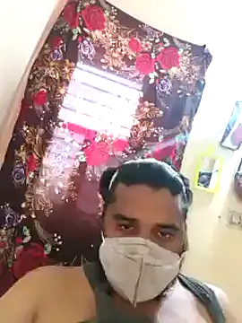 Snapshot of Raziv_komal143 chatting on 02.18.25 Raziv komal143 online show from 02.18.25