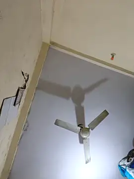 Snapshot of Raziv_komal143 chatting on 02.18.25 Raziv komal143 online show from 02.18.25