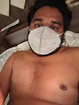 Snapshot of Raziv_komal143 chatting on 02.19.25 Raziv komal143 online show from 02.19.25