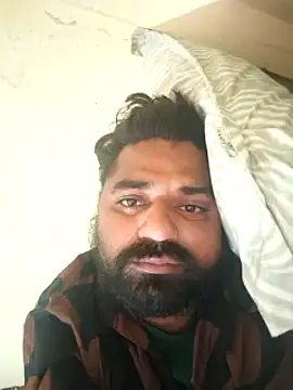 Snapshot of Raziv_komal143 chatting on 02.26.25 Raziv komal143 online show from 02.26.25