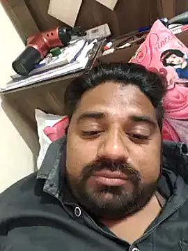 Snapshot of Raziv_komal143 chatting on 02.28.25 Raziv komal143 online show from 02.28.25