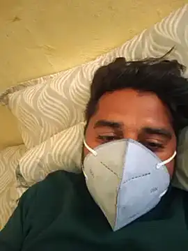 Snapshot of Raziv_komal143 chatting on 03.07.25 Raziv komal143 online show from 03.07.25