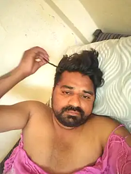 Snapshot of Raziv_komal143 chatting on 03.08.25 Raziv komal143 online show from 03.08.25