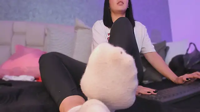 Snapshot of ah_mara_ chatting on 03.12.25 ah mara  online show from 03.12.25