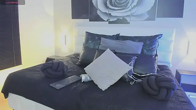 Snapshot of ah_mara_ chatting on 09.25.25 ah mara  online show from 09.25.25