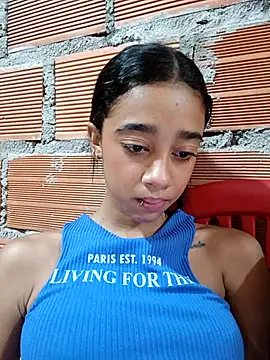 Zoe Sweett18 online show from 10.23.25