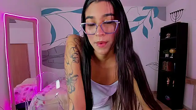 Snapshot of Dana_Paula chatting on 10.25.25 Dana Paula online show from 10.25.25