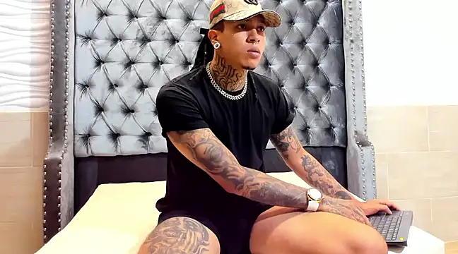 Snapshot of Kenaii_7777 chatting on 01.18.25 Kenaii 7777 online show from 01.18.25