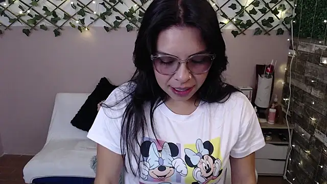 cute bunny95 online show from 03.11.25