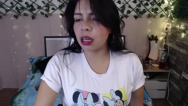 cute bunny95 online show from 03.17.25