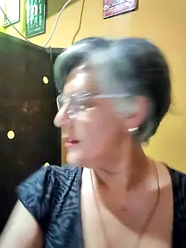 Snapshot of ilonna2025 chatting on 06.19.26 ilonna2025 online show from 06.19.26