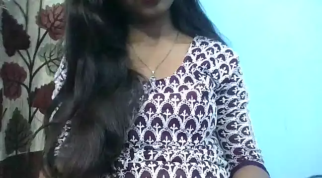 Snapshot of Leoni_G chatting on 03.17.25 Leoni G online show from 03.17.25