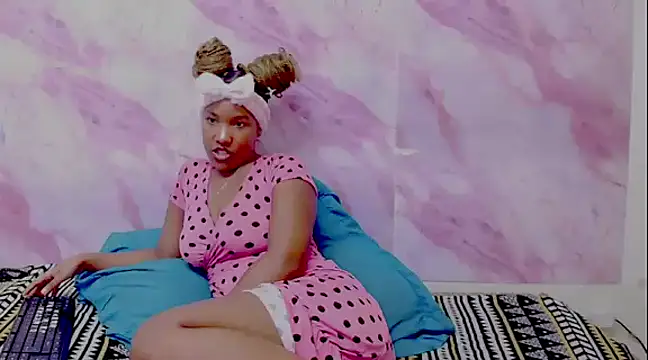 EroticSexyPrada online show from 02.21.25