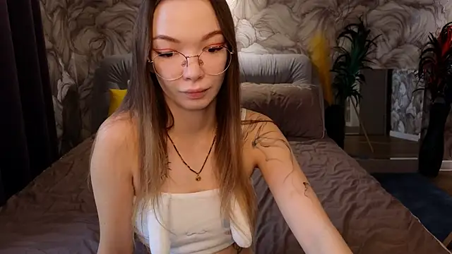 SusannJohnson online show from 09.18.25