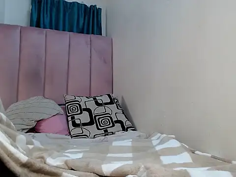 Hazel-nutt online show from 02.25.25