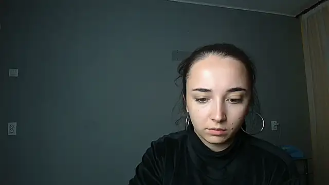 Eva Gloryy online show from 09.26.25