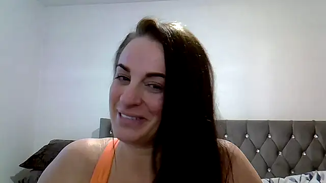 Bonnie Lovex online show from 02.12.25