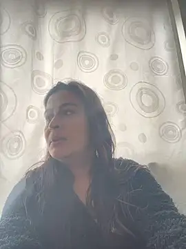 Lili  taylor online show from 02.08.25