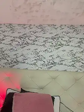 Lili  taylor online show from 11.22.25