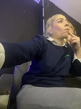 viktoria davis  online show from 10.24.25