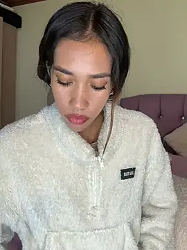 zoe storm online show from 04.15.26