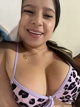 Snapshot of _Amber_Brown chatting on 10.30.25 Amber Brown online show from 10.30.25