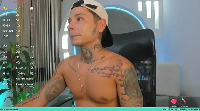 Snapshot of tattokoi chatting on 03.03.25 tattokoi online show from 03.03.25