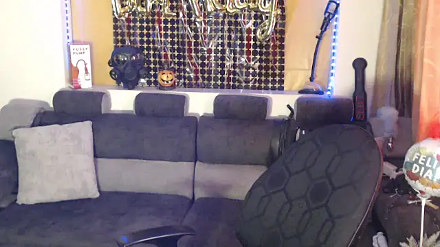 Snapshot of sachaclinford chatting on 10.17.25 sachaclinford online show from 10.17.25