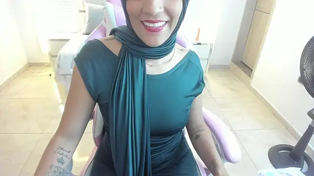 Zulema hamdi online show from 01.21.25