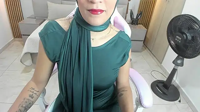 Zulema hamdi online show from 01.24.25