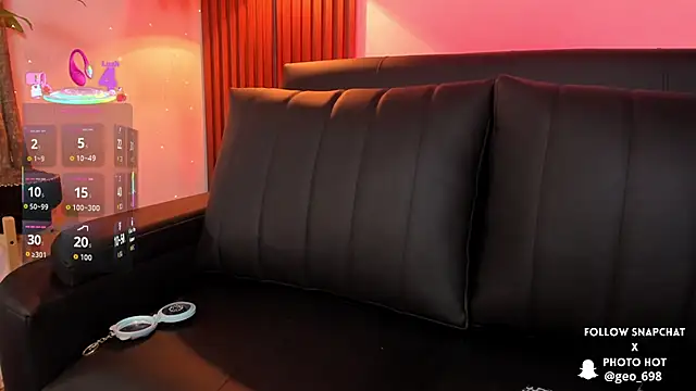 Snapshot of Georgina_caruso chatting on 09.23.25 Georgina caruso online show from 09.23.25