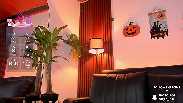 Snapshot of Georgina_caruso chatting on 10.07.25 Georgina caruso online show from 10.07.25