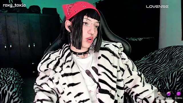 roxy toxic online show from 11.08.25