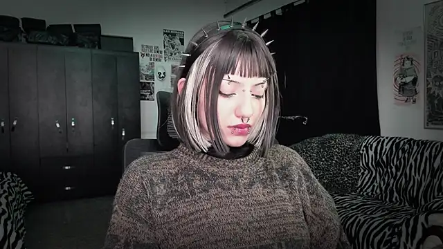 roxy toxic online show from 06.10.26