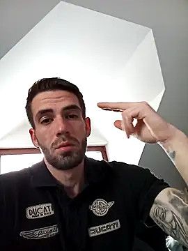desirtexzle online show from 02.21.25