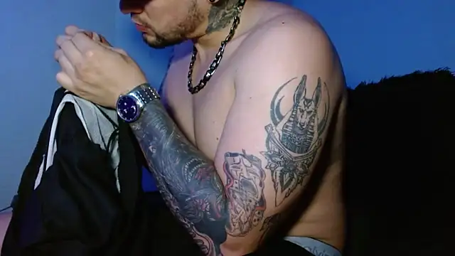 Snapshot of Lliam_2 chatting on 09.26.25 Lliam 2 online show from 09.26.25