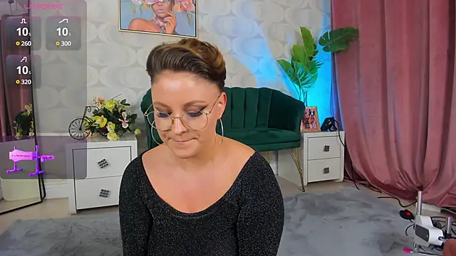 Snapshot of PatriciaSpice chatting on 02.25.25 PatriciaSpice online show from 02.25.25