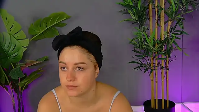 Snapshot of PatriciaSpice chatting on 09.16.25 PatriciaSpice online show from 09.16.25
