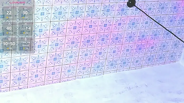 Snapshot of Gletty_noa chatting on 10.06.25 Gletty noa online show from 10.06.25