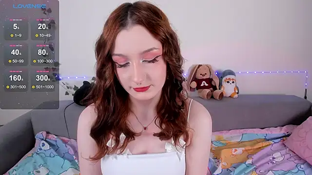 Snapshot of EmmyStar_ chatting on 02.19.25 EmmyStar  online show from 02.19.25