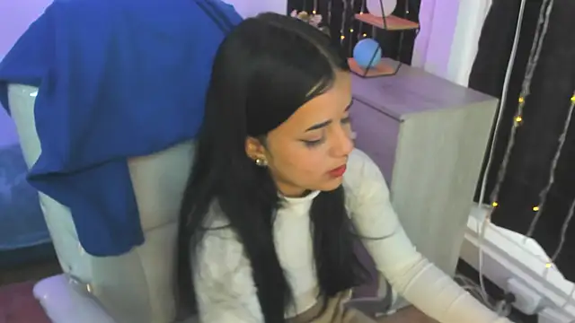 Snapshot of Nicole_Foxx_ chatting on 03.16.25 Nicole Foxx online show from 03.16.25